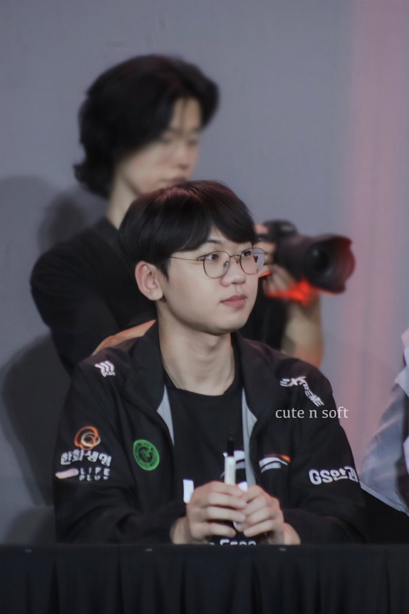 cuteandsoft's tweet photo. Choi sóc ơii 🥺
#Doran #도란 https://t.co/fBLNvbP5cU