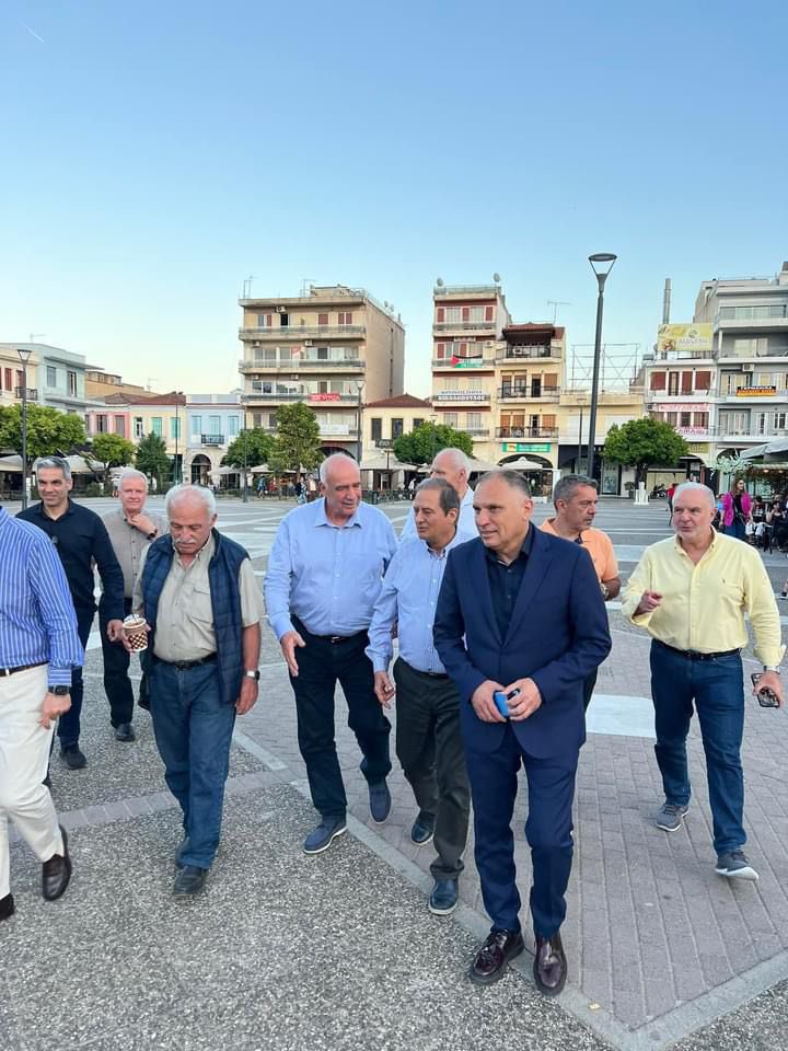 v_meimarakis's tweet photo. Επίσκεψη στο Δημαρχείο Σπάρτης και στο περίπτερο της Νέας Δημοκρατίας. Ευχαριστώ τον Δήμαρχο Μιχάλη Βακαλόπουλο, τον Πρόεδρο της ΔΕΕΠ Λακωνίας Βασίλη Ορφανό και όλα τα στελέχη της Νέας Δημοκρατίας Λακωνίας.
#ΣταυρόΣτονΜΕΪΜΑΡΑΚΗ https://t.co/cxV8kigmdI