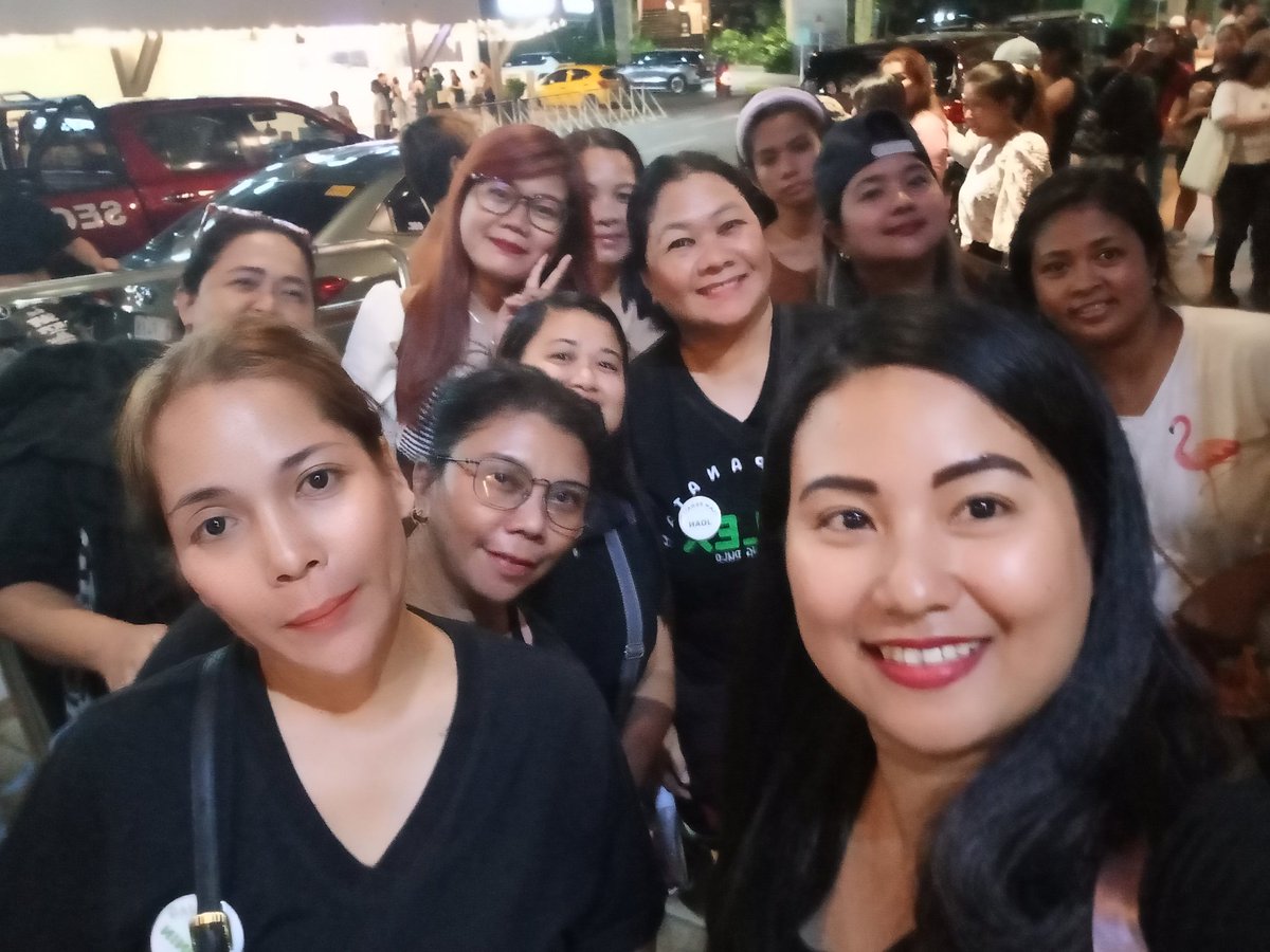KDLexMagayon's tweet photo. Reunited 🤍 https://t.co/qUxSfWrDwj
