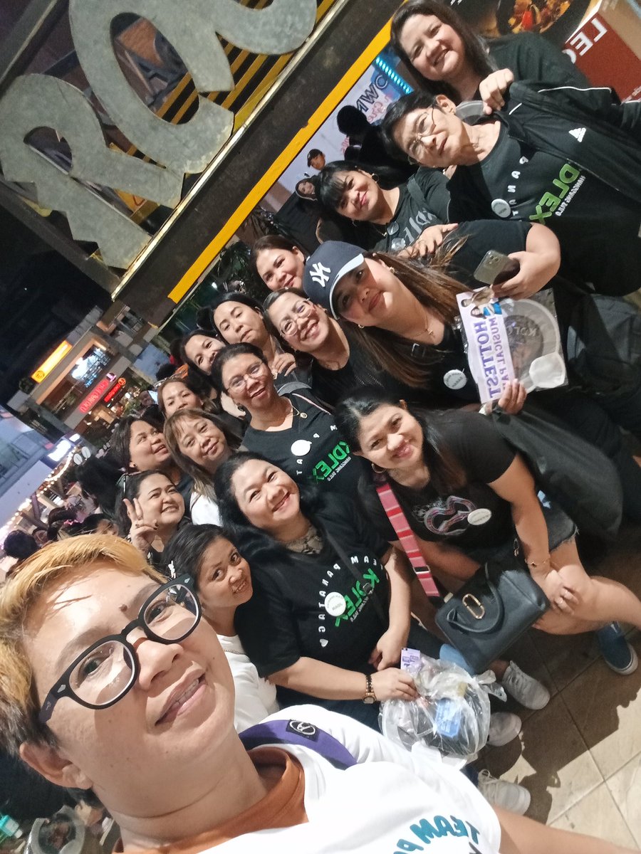 KDLexMagayon's tweet photo. Reunited 🤍 https://t.co/qUxSfWrDwj