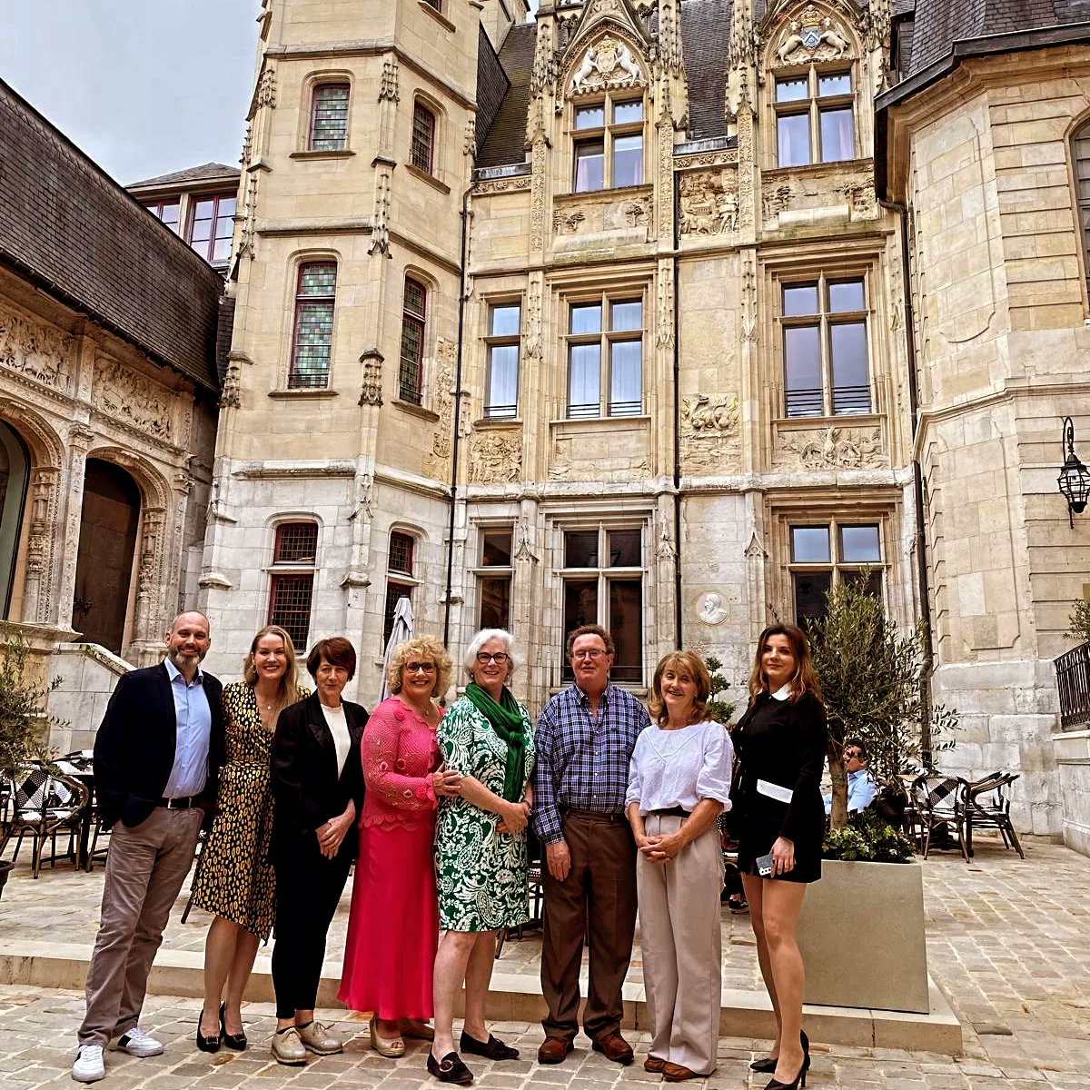 Monica Moisuc tweet media