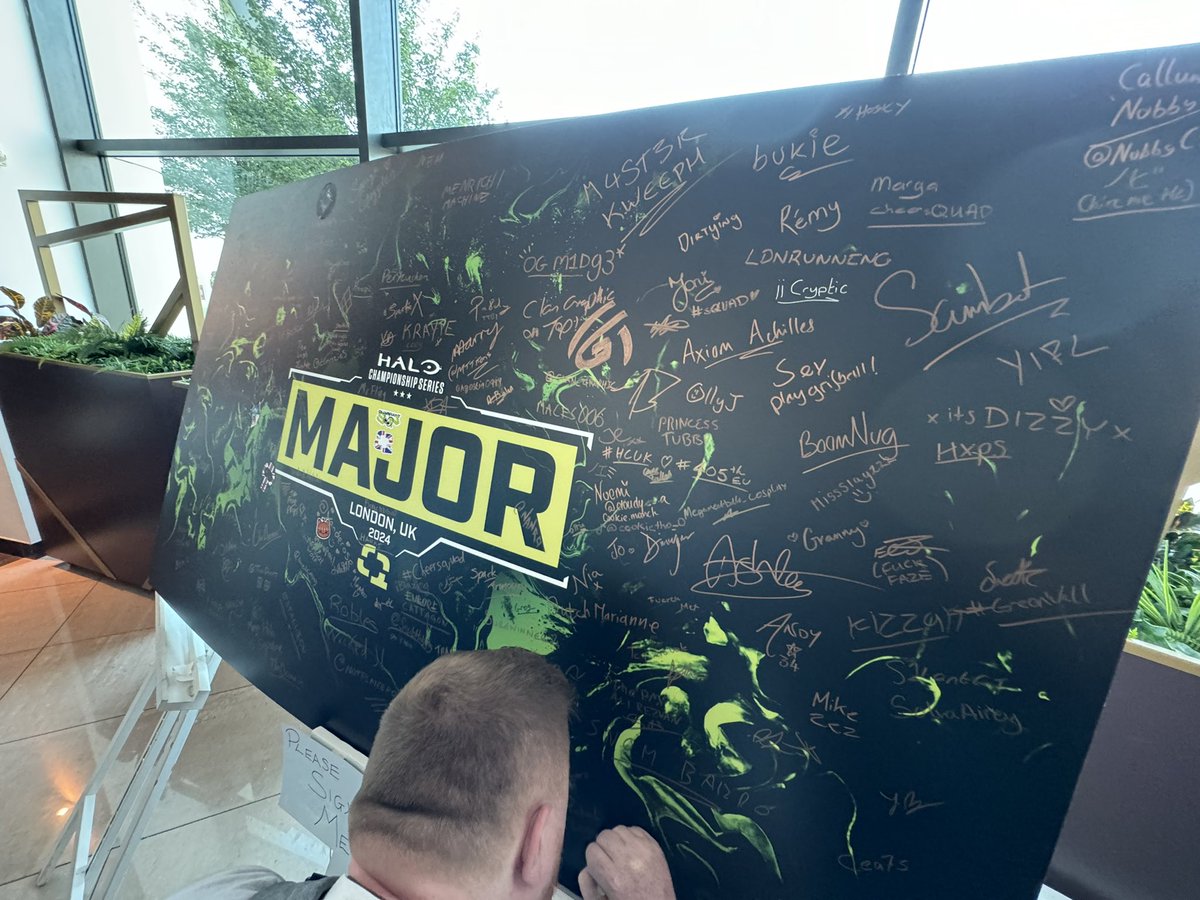 The Halo community is incredible. Had the best weekend at #HCSLondon24 and got to meet some truly awesome people! 💚