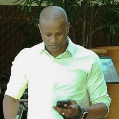 Denissal's tweet photo. #NovaFotoDePerfil https://t.co/OH49AbPXL5