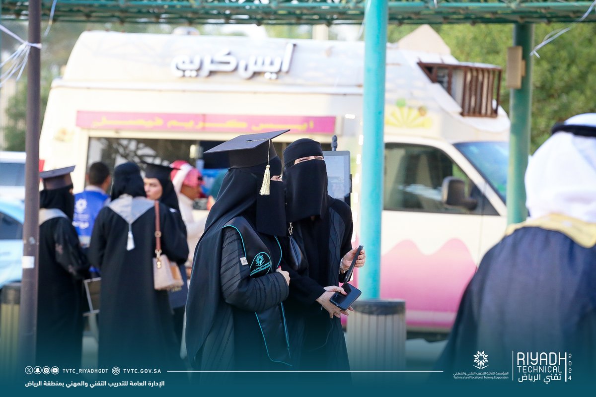 Tvtc_riyadhgdt's tweet photo. على وقع الخُطى .. تفيض المشاعر.
 مثابرةْ .. فإصرار .. ثم إنجاز.

#التدريب_التقني
#تقني_الرياض2024 https://t.co/X4HbO2MTgz