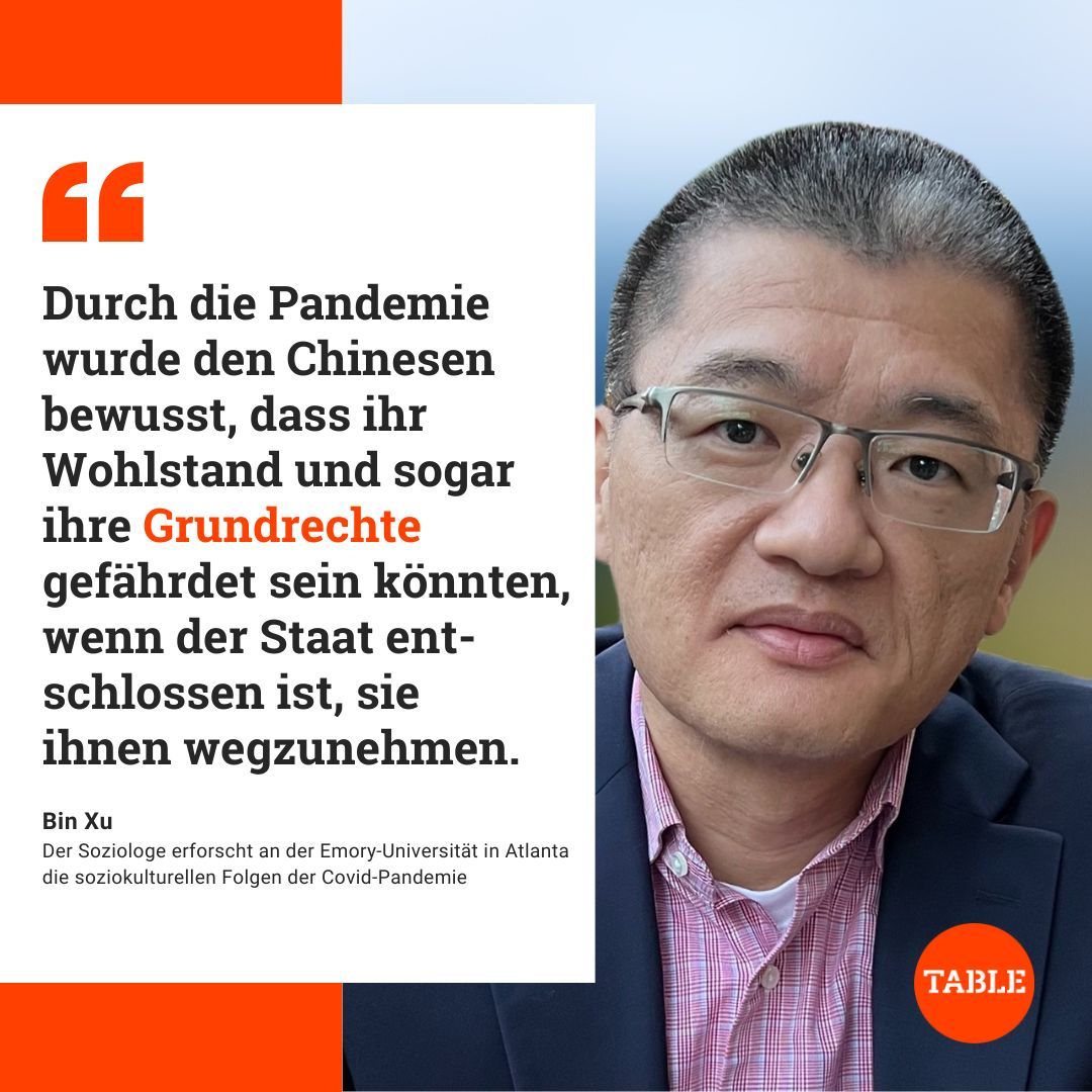 Table.Briefings (@tablebriefings) on Twitter photo Der Soziologe Bin Xu erforscht menschengemachte Katastrophen. Im Interview mit <a href="/FPeltsch/">Fabian Peltsch</a> erklärt er, warum Pekings Covid-Politik vor allem Chinas mittlere und obere Mittelschicht ins Mark traf. Vor einer Aufarbeitung schreckt der Staat weiterhin zurück 👉 buff.ly/4dZlLud Der Soziologe Bin Xu erforscht menschengemachte Katastrophen. Im Interview mit <a href="/FPeltsch/">Fabian Peltsch</a> erklärt er, warum Pekings Covid-Politik vor allem Chinas mittlere und obere Mittelschicht ins Mark traf. Vor einer Aufarbeitung schreckt der Staat weiterhin zurück 👉 buff.ly/4dZlLud