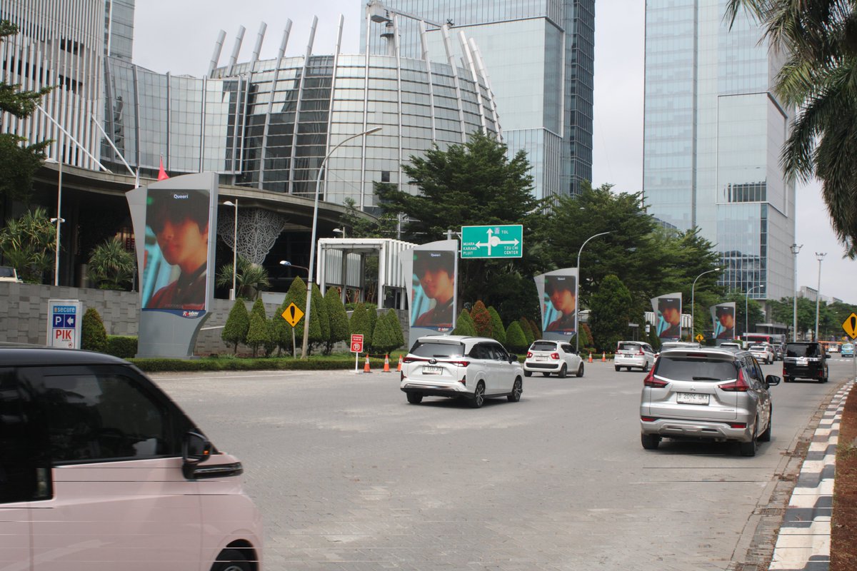 queeri_official's tweet photo. [Displacement from MRT]

#HAECHAN #NCT
Support Fans 

"24th Haechan Birthday Project"

Ad Location: Outdoor LED Screen PIK Avenue Mall, Jakarta
Ad Period: June 3-12, 2024 (10 Days)

Note:
- Operation Time: 6AM - 11PM

#Queeri #Queeri_Proof https://t.co/vATwCY3dJH