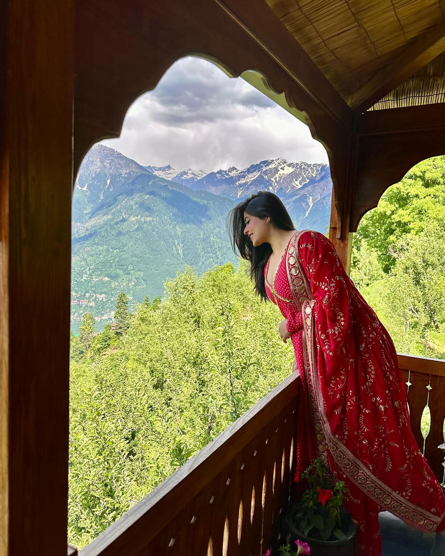 GPJM_AtbgAAPIfK?format=jpg&name=large