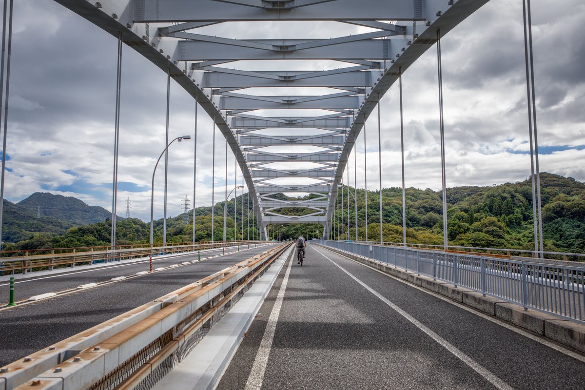 In honour of World Bike Day, here's the Shimanami Kaido — one of Japan’s best cycle paths. 

This 70km route winds its way through Japan’s inland sea and is “one to take your time with” according to our expert, Mark.

Book it ➡️ eu1.hubs.ly/H09rkYr0 ⬅️
