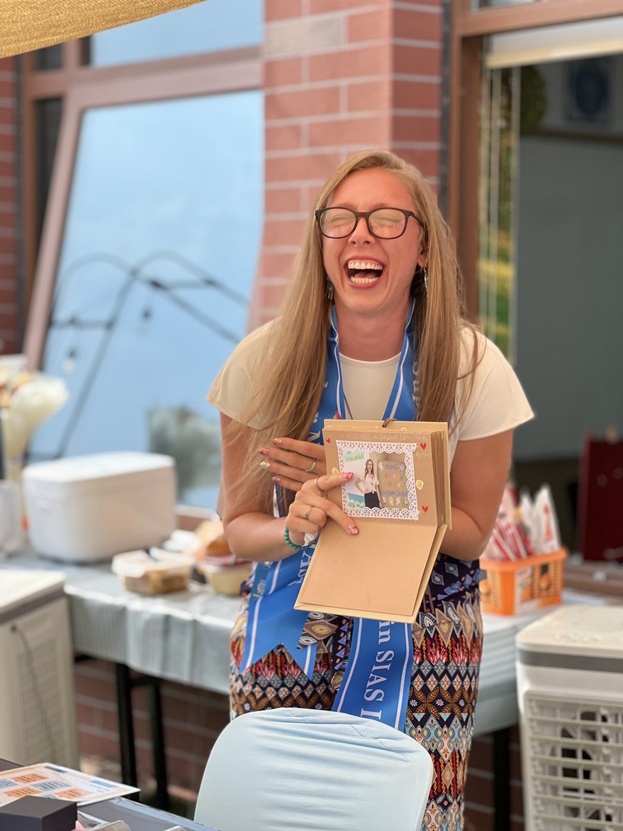 NicoleDorn9's tweet image. Absolutely blown away by the love โค๏ธ of my team and friends who surprised me with a special farewell party. ๐ It has been such a pleasure to work alongside these amazing individuals these past few years! ๐ฅน๐ #SiasIS #TeamWest
