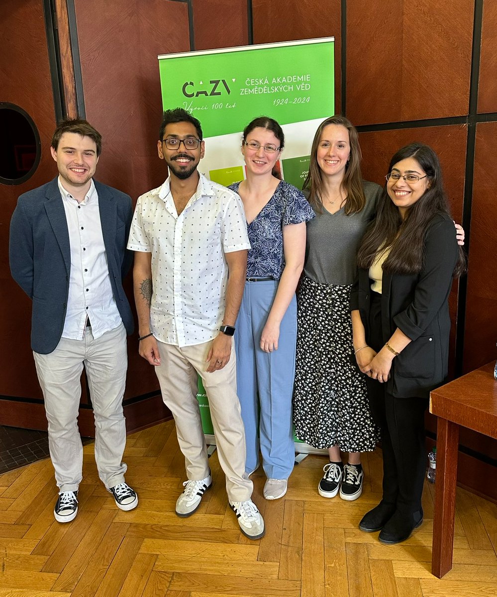 NovotnyLab's tweet photo. Our talented student @withdebanjan from @NovotnyLab and @TheParcPrague represented us at the conference - Květinův Den held in Prague, Czech Republic. This motivational event, aimed at young pharmacologists and toxicologists, offered a fantastic platform for exchanging knowledge. https://t.co/jXLBWZRL5E