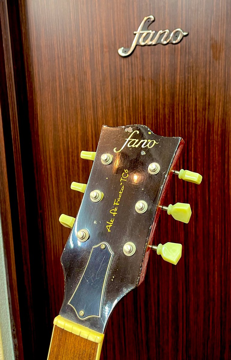 highend_gp's tweet photo. ヤバ杉謙信
#fanoguitars https://t.co/soK1OWnCKZ