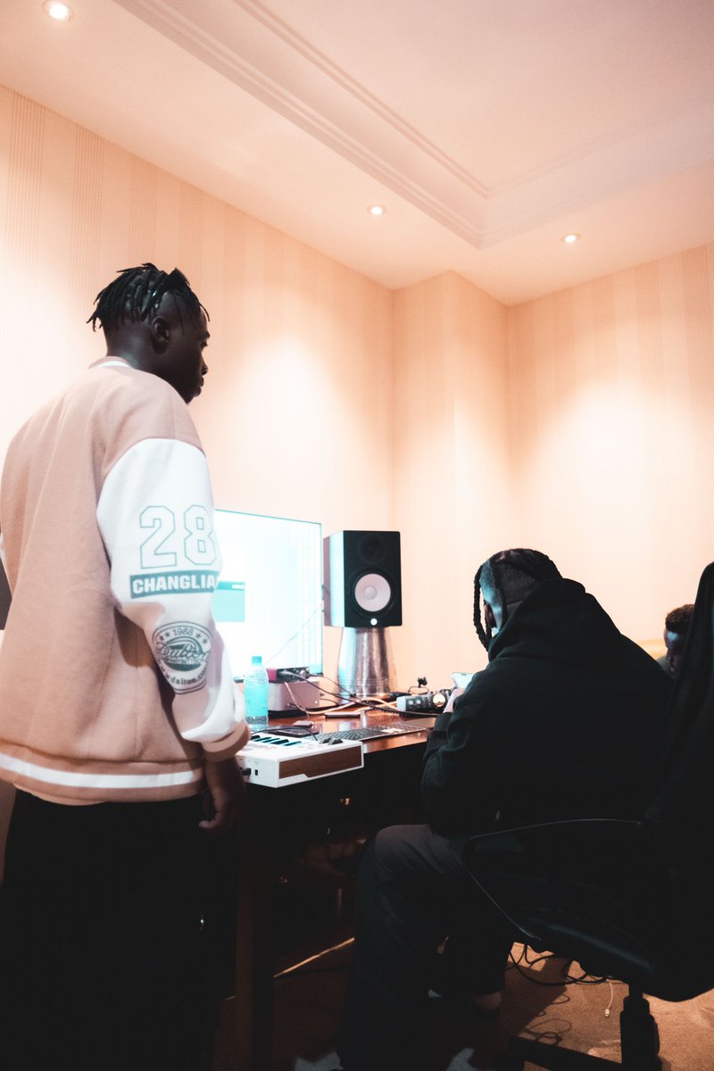 Merchah_'s tweet photo. Album Mode @KDDO__ 🇳🇬 https://t.co/zhPOaz5vvD
