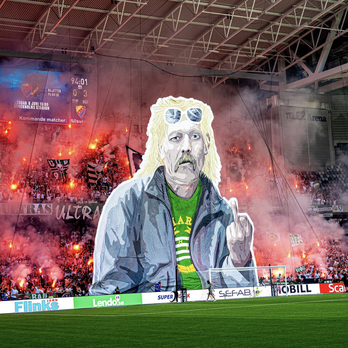 Uppriktig fråga: 
Har någon annan klubb någonsin dragit ett segertifo i den här skalan förut? Eller ett segertifo övh?