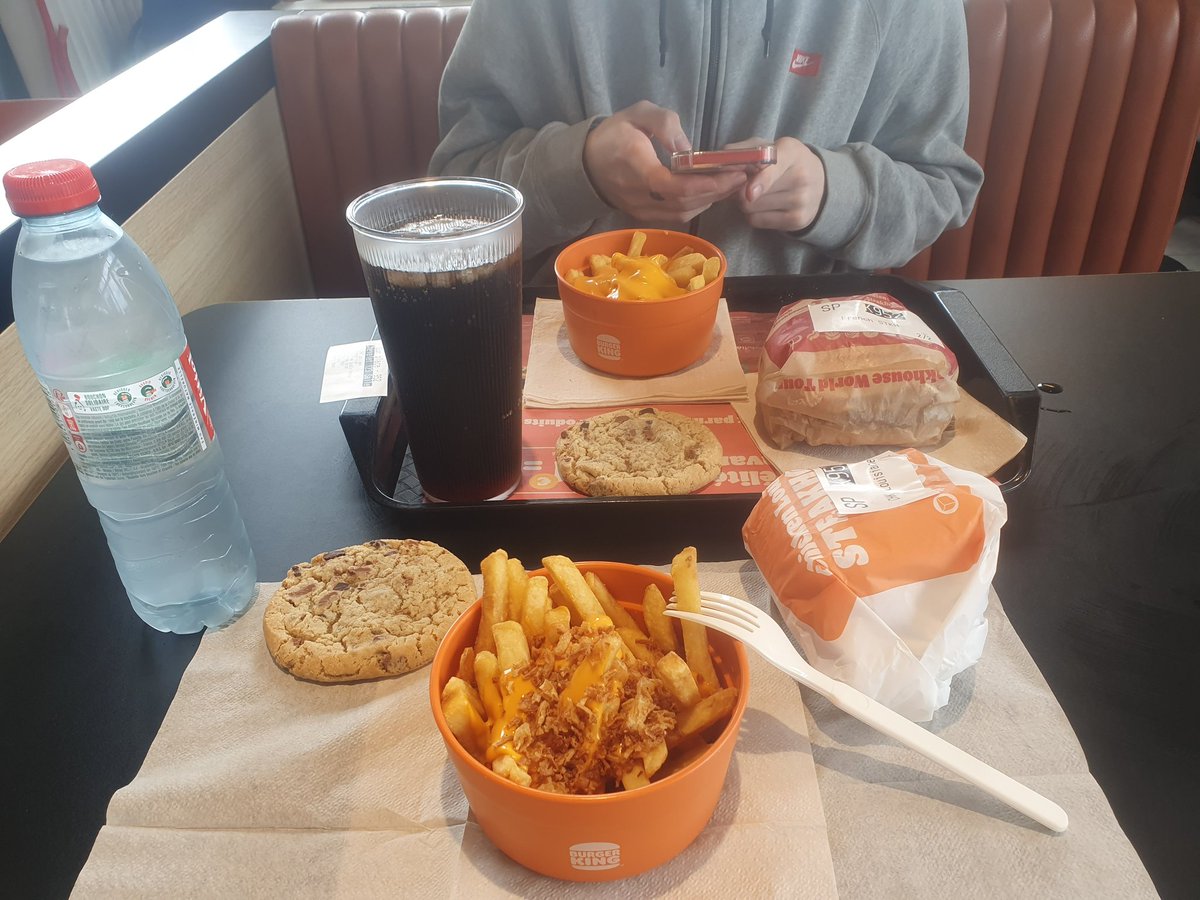 benead_'s tweet image. Un petit BK avec le frérot @Ax0lox