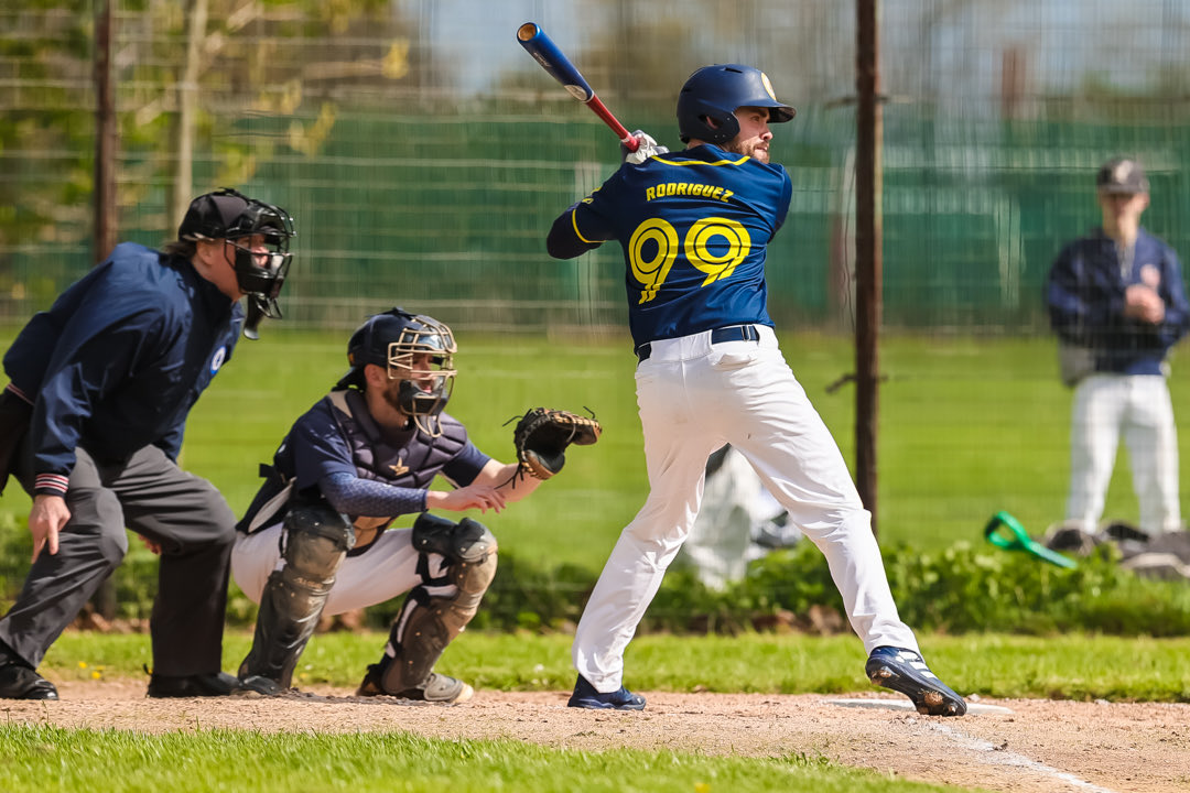 BritishBaseball's tweet photo. Match Reports : Essex Arrows remain top of NBL table after split with Sheffield Bruins

Full reports below

https://t.co/DNJOBcpY1Y https://t.co/bzpMTAN0aY