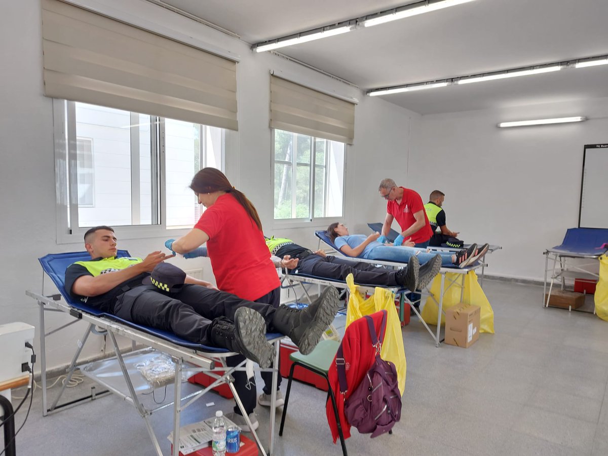 IespaJunta's tweet photo. ❗️ DONACIÓN DE SANGRE.   Este lunes el #IESPA, adscrito a @InteriorJunta, se convierte en Centro de Transfusión para alumnado y personal.
¡Dona sangre, dona vida! 🩷 https://t.co/VC6mFVqZXy