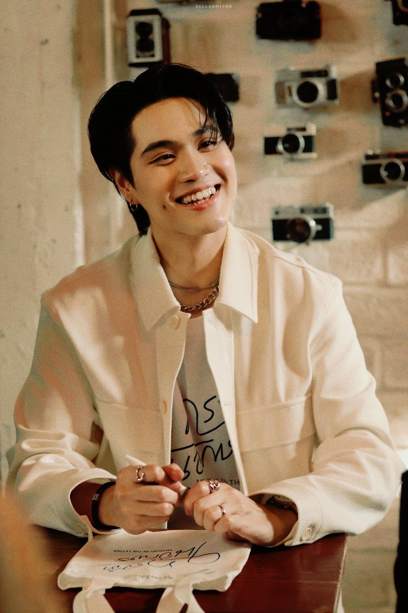 Bellaxmitra's tweet photo. เอ็นดูวววว 📸

#ทรงจำในอักษร
#FTmemorymeetstheletters
#studiosayyes https://t.co/Z03eqBrHXF