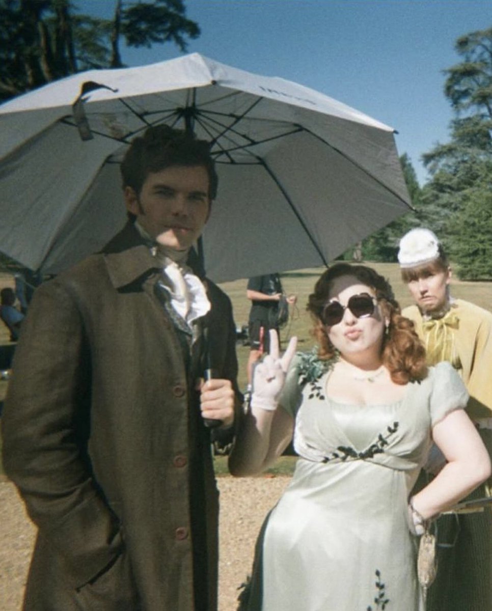 oh I know Luke just had a cheeky time finding photos where they’re holding up two fingers