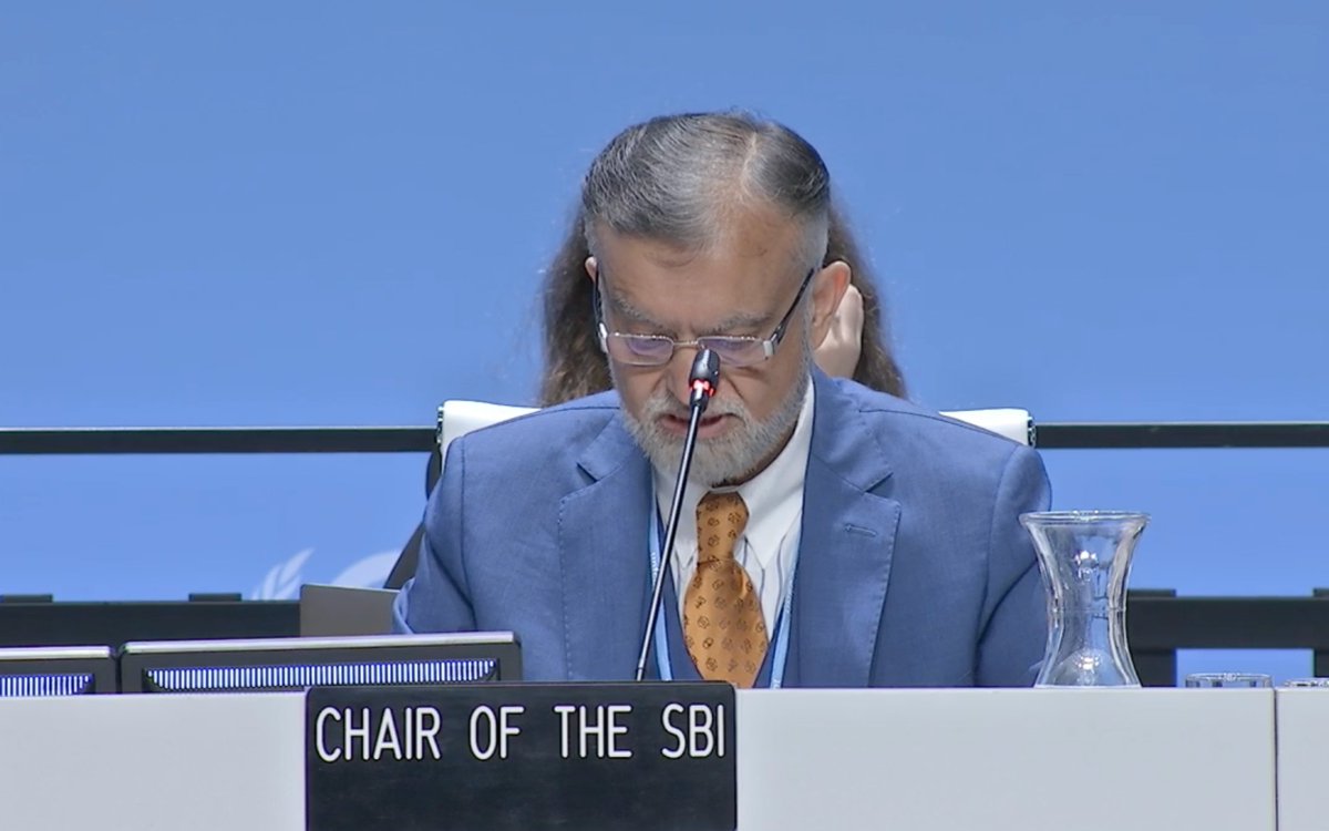Loss and Damage Collaboration (L&DC) (@lossanddamage) on Twitter photo 1/2. The Chair of the SBI, <a href="/nabeelmunir/">Nabeel Munir</a>, indicates that the work on the terms of reference for the 2024 review of the Warsaw International Mechanism for #LossAndDamage at the #BonnClimateConference will start with informal consultations co-facilitated by Tuvalu 🇹🇻 and the USA 🇺🇸. 1/2. The Chair of the SBI, <a href="/nabeelmunir/">Nabeel Munir</a>, indicates that the work on the terms of reference for the 2024 review of the Warsaw International Mechanism for #LossAndDamage at the #BonnClimateConference will start with informal consultations co-facilitated by Tuvalu 🇹🇻 and the USA 🇺🇸.