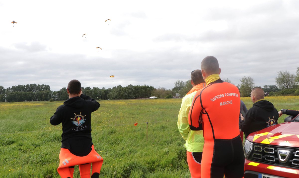 SDIS50's tweet photo. Le 2 juin, à l’occasion des #parachutages et #cérémonies du #DDay80 à #CarentanLesMarais , un poste de commandement a été déployé sur site avec 41 #sapeurspompiers mobilisés, dont 8 #sauveteurs aquatiques, ainsi que le #SAMU50 et la mise en place d’un #DPS @UDSP50 . https://t.co/pNfqCoeBbn