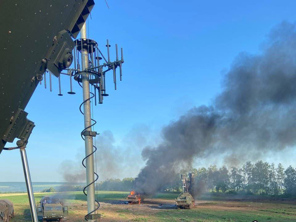 IAPonomarenko's tweet photo. Reportedly, a Russian S-300/400 (?) system component destroyed by Ukraine in Russia’s Belgorod Oblast.

Gone are the two years of the “Ukraine can’t defend itself because WWIII” absurdity. 

That avalanche of shameless lies from Kremlin appeasers and brainless surrender cultists cost us way too much - and it put as unforgivably farther sways from just and stable peace in Europe.