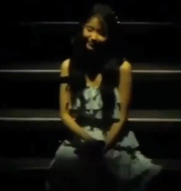 IUrella_'s tweet image. no, cause this is how IU listens to her maaenas.. from 2019 love poem to 2024 hereh concert in manila

Im not crying, you are!!! 🫵🏻😭🥺