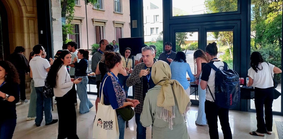 Bioinfo4women's tweet photo. #WHAW | Inter-departmental activity last week on #WomensHealth

🗣️Flash-talk about a sentiment and polarity study on Abortion and Miscarriage conducted on Twitter, by Maria Flores Rodero #WEBSCI24 📰 https://t.co/S80tFUYO2M

🧸 WHAQ | Women's Health Awareness Quiz

🍢 Networking https://t.co/ky4NfgYyjM