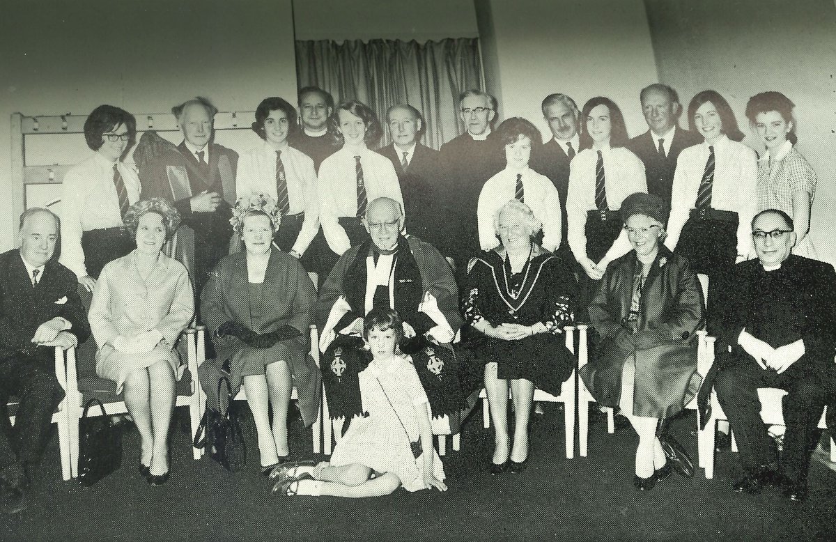 HSofG's tweet photo. π Yesterday, session 2023/24 concluded with Senior School Prizegiving, where we celebrated the successes of our talented pupils!
π€© Below, are our Prizewinners from our former girls' school in 1964.
π What are your memories from your own Prizegiving?
#HSOGThrowbackThursday https://t.co/UNDTXTzChM