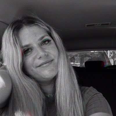MariaBecerra97's tweet photo. #NuevaFotoDePerfil https://t.co/MafV7xP8OX