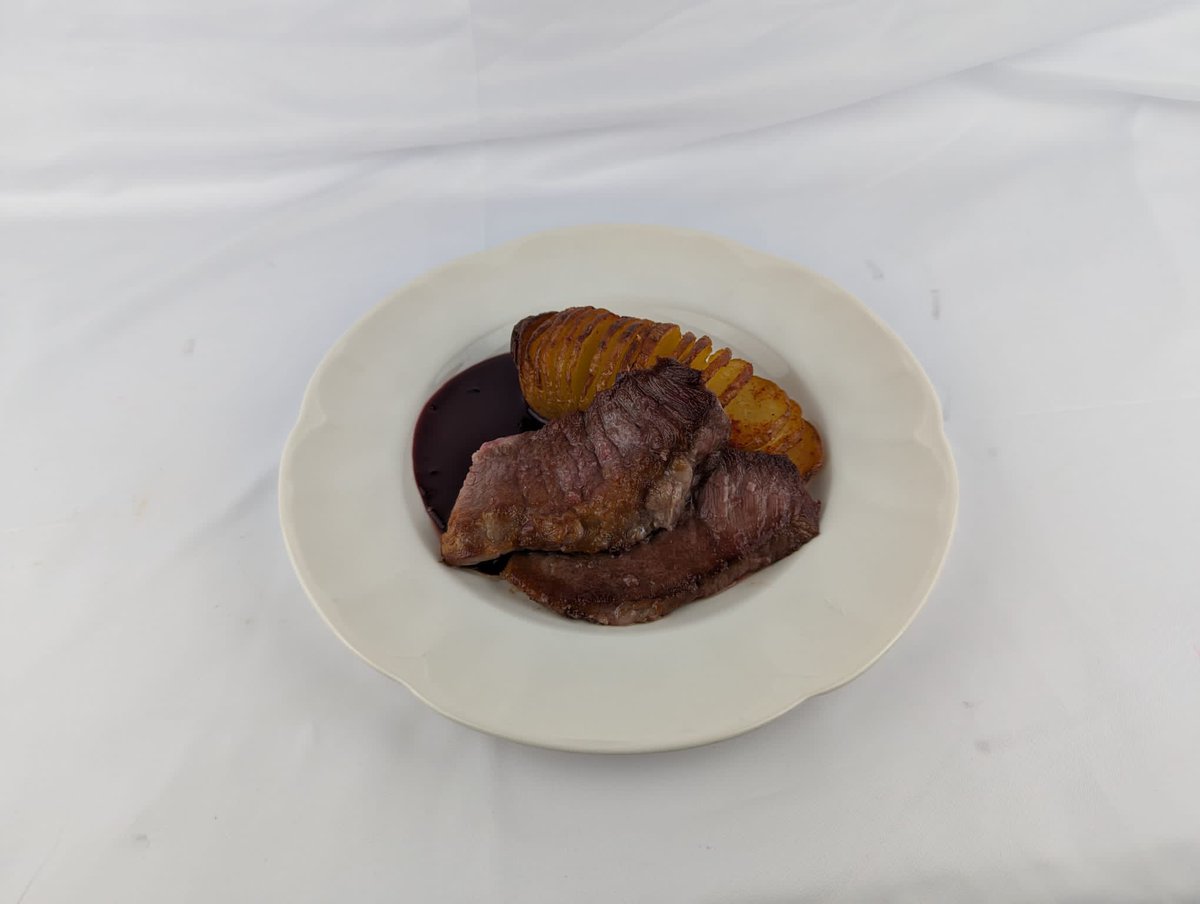 PandoSevilla's tweet photo. ¡Descubre la exquisitez de nuestro catering! 🍽️✨ En Pando, ofrecemos una variedad de platos deliciosos para cualquier evento. Haz de tu evento una experiencia inolvidable con nuestros sabores únicos. #cateringpando #cateringsevilla #haciendassevilla #comersevilla https://t.co/ltYUhkGzJE