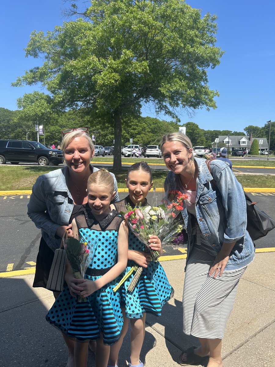 misstiskaa's tweet photo. What a great Saturday seeing a few of our students perform in their dance recital!! They all did amazing and are so talented! 💕🤍❤️ @HamptonBaysES #WeAreHB #HBstrong https://t.co/0auS0qshDv