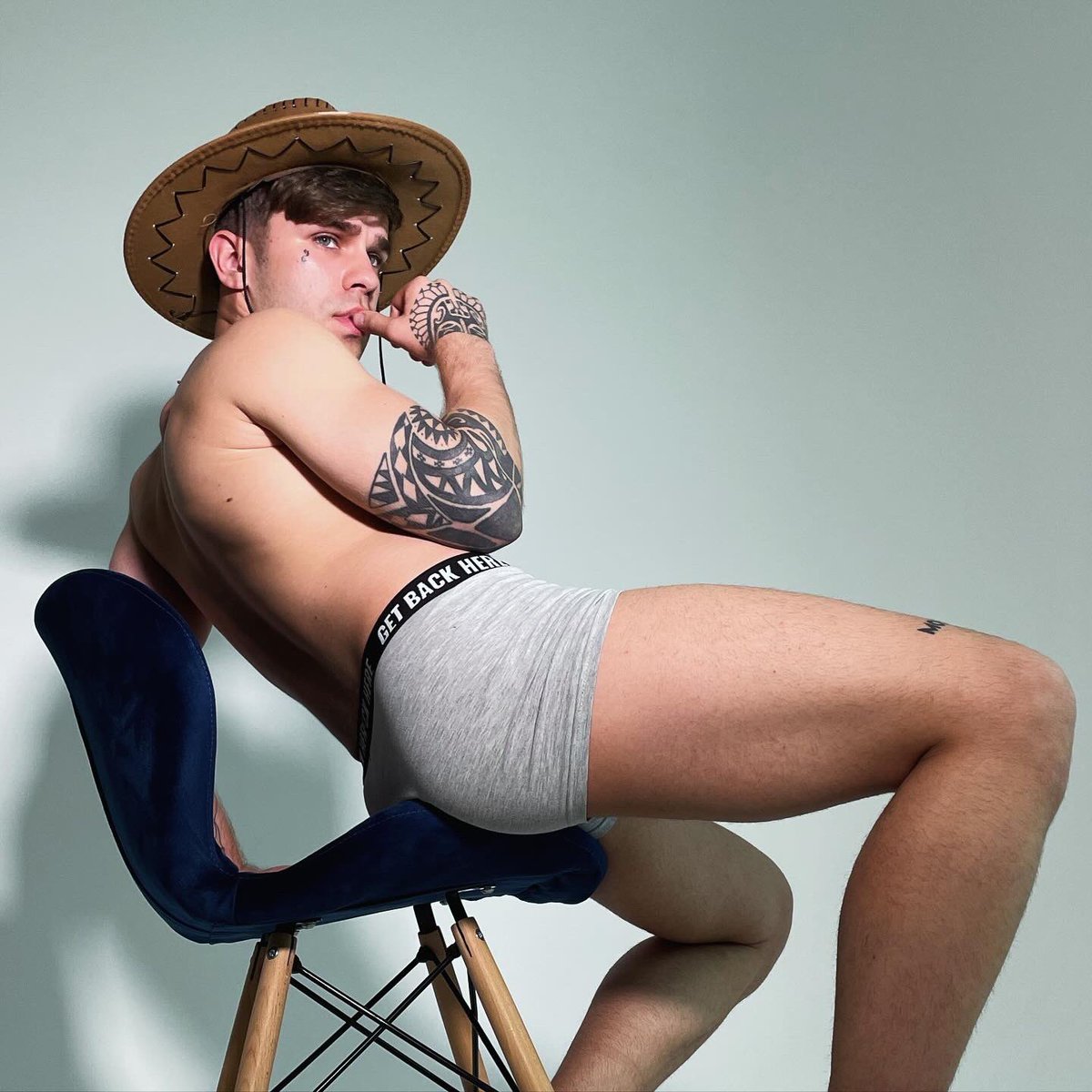 #хтивийпонеділок