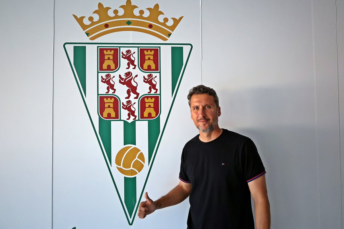 Cantera_CCF's tweet photo. 📸 ✍🏻😀🤝 @gaspar_galvez79 

#CCFB2425 | #CórdobaB https://t.co/CFoACqL4b3
