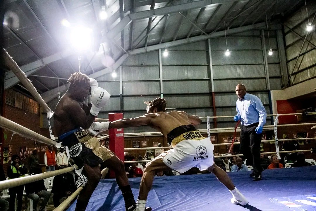 Saturday fight was won, thank God for the win and thanking my team for the hard work and efforts they invested in me. 
Le Combat du Samedi à été gagné, je remercie mon Dieu(S.S.K) pr la victoire et je remercie tt mn équipe pr le travail <a href="/TomVarley367367/">Tom Varley</a> 

SON-OF-SSK 
✌🏿🔥🌈⭐️🦁🌏