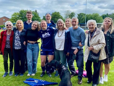 Not a bad weekend for sisters <a href="/rachelemilylaw/">Rachel Law</a> + <a href="/SarahLawRugby/">Sarah Law</a>... 

On Saturday evening Rachel was named <a href="/WATSONIANFC/">Watsonian FC</a>'s women's Players’ Player + Coaches’ Player of the Year

On Sunday afternoon Sarah's <a href="/SaleSharksWomen/">Sale Sharks Women</a> beat Bristol in her final top level game pre-retirement
