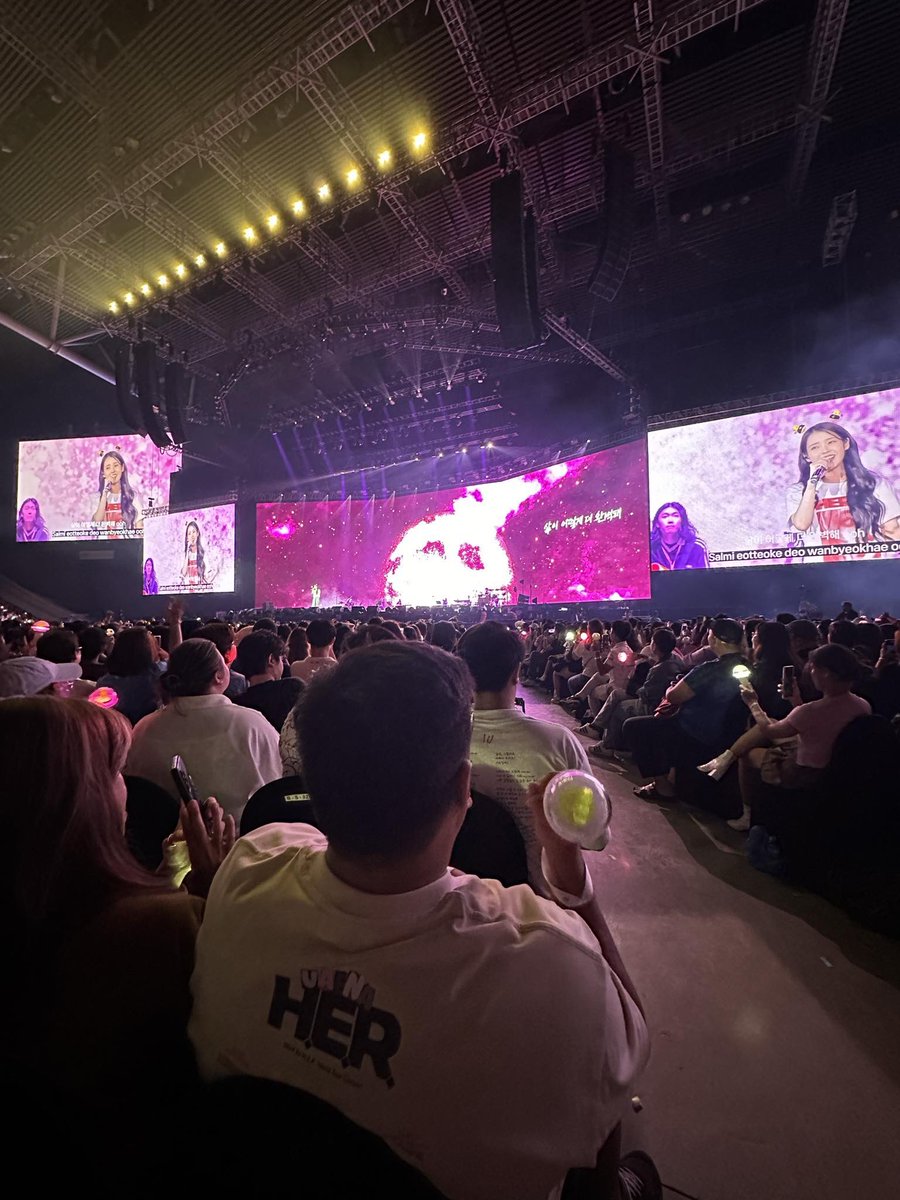 towfeyluck's tweet photo. ThankIU! See you again @_IUofficial ❤️

#iuherehworldtourph
#iuherehworldtour
#iu https://t.co/Y0D0MLKbHC