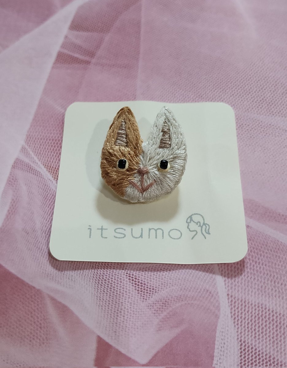 midori22neko22's tweet photo. #itsumo さんのネコちゃん刺繍ブローチをお迎えしました😺
園活や、お出掛けのときに今日はどのコを着けて行こうかなぁ🩷と考えるのが楽しいです🥰
これまでに20にゃんこ(個)ほどお迎えしました😍✨
#なっぱカフェ さんで委託販売
#野沢温泉
#長野県
#ハンドメイド作品
https://t.co/LR4TBHCFps https://t.co/CLZdIFiBIv