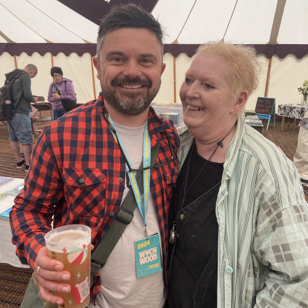 PhilipArdagh's tweet photo. It's the magnificent author/illustrator @DuncanDraws at the @WychwoodFestival with (most of) @bdotp's equally-marvellous #Storybox team, all sporting their HEAVY METAL BADGER T-shirts. What an amazing #wychwoodfestival it's been this year! @LittleTigerUK https://t.co/SLVJltxuqi