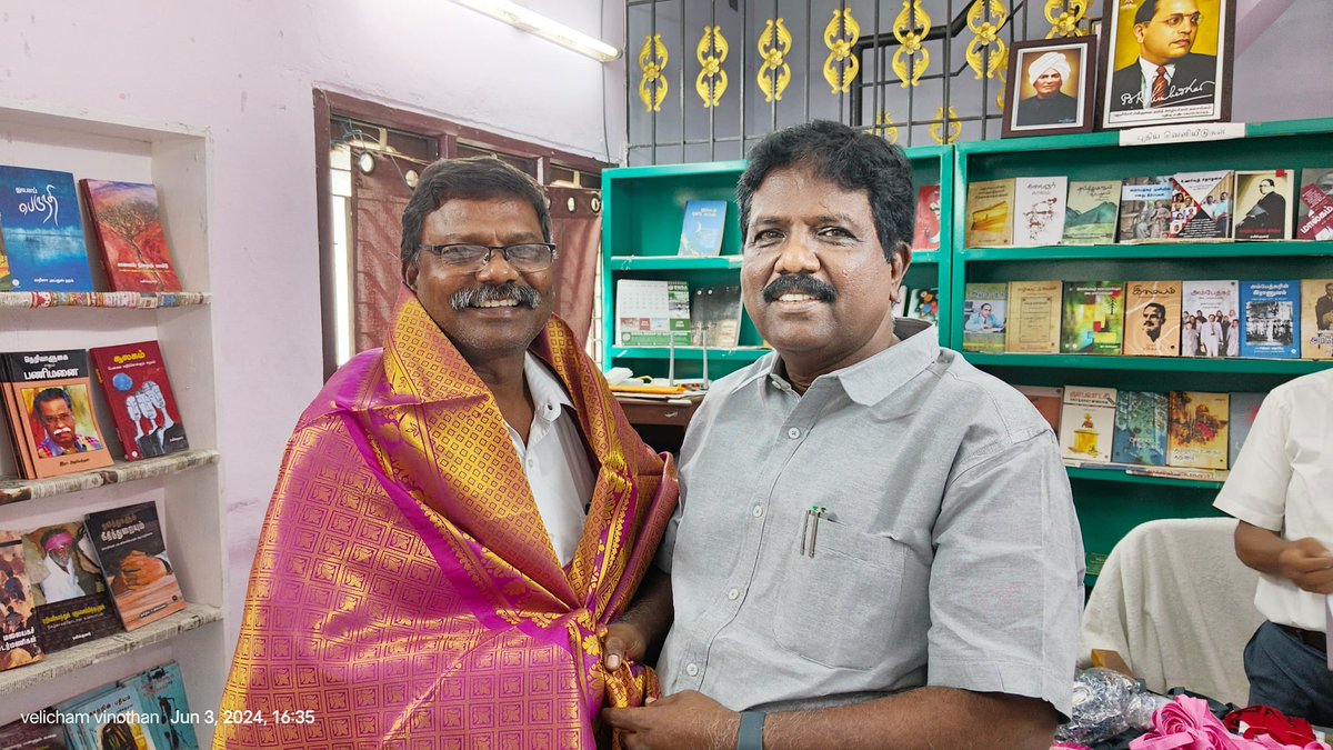 WriterRavikumar's tweet photo. பணிநிறைவுப் பாராட்டு 

நெய்வேலி நிலக்கரி நிறுவனத்தில் முதன்மைப் பொது மேலாளராகப் பணிபுரிந்து பணிநிறைவு செய்து விடுதலைச் சிறுத்தைகள் கட்சிப் பணிகளுக்காகத் தன்னை ஒப்படைத்துக்கொண்ட சகோதரர் ஏ.ஜி.பி.ஆசைத்தம்பி அவர்களை வாழ்த்தி வரவேற்றேன் https://t.co/h7lcNcTstp