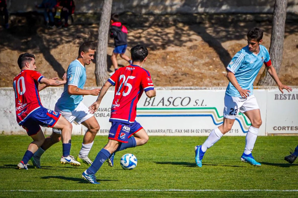BidezarraFC's tweet photo. Victoria por 0-2 en Fustiñana 💙⚽
Nos encontramos a 90 minutos de conseguir el Ascenso a Preferente...⏳

0-2ko garaipena Fustiñanan 💙⚽
Preferentera igotzea lortzeko 90 minutura...⏳

💙#fcbidezarra ⚽ #ascensoaPreferente https://t.co/ocfaV9WdnZ