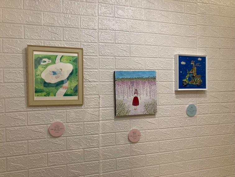 グループ展の設営していただきました！
とても素敵です！自分で見に行くのもとっても楽しみです(⁠*⁠´⁠ω⁠｀⁠*⁠)
6/5からよろしくお願いします！！
#Galleryhana輪 
#Season〜季節と生きる作家たち〜