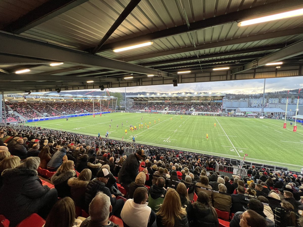 132000 spectateurs ont assisté à un match @OyonnaxRugby cette saison, avec une affluence moyenne de 9 200 personnes et un taux de remplissage du stade Mathon #Oyonnax de 90% #Top14 et @ChallengeCup_