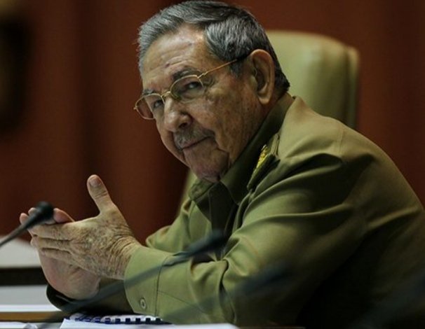 ¡Noventa y tres abrazos y muchas felicidades al  General de Ejército Raúl Castro Ruz !
#RaúlEsRaúl