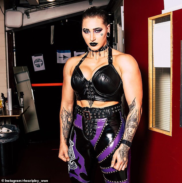 AceMeltzer45's tweet photo. Breaking Report:
Another victim of Rizzley was Dakota Kai. Dakota claims Rizzley made sexual comments towards her often. She states it wasn't consensual, but she let it happen. However over time it pissed of lots of their coworkers so Dakota tried to stop it. Rizzley didn't. https://t.co/tH5qRE6U6e