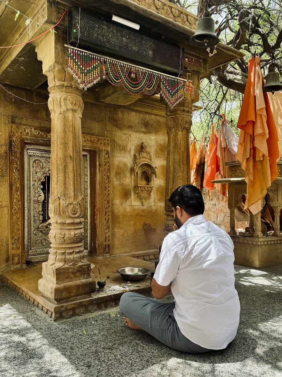 RavindraBhati__'s tweet photo. बाबा गरीबनाथ जी महाराज की जय!!

#शिव https://t.co/F0QuUGZTRL