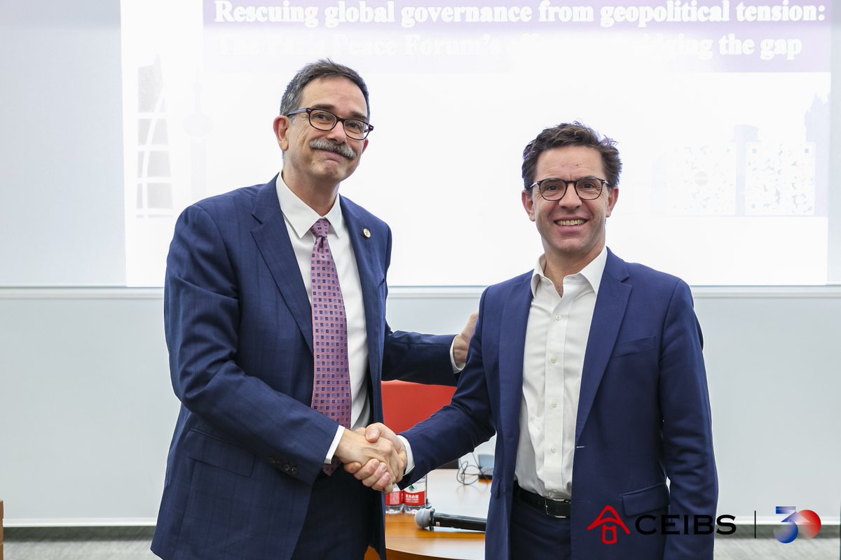 We were honoured to welcome Dr. @JustinVaisse, Founder and CEO of the @ParisPeaceForum, for an enlightening talk at our Shanghai campus recently on 'Rescuing global governance from geopolitical tension: The Paris Peace Forum's efforts at bridging the gap': ceibs.edu/media/news/eve…