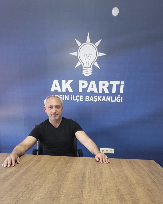 Bugün Ak Parti İlçe Teşkilat Nöbetçimiz;
Sn. Tarık Yazıcı
⏱️ 11:00 - 16:00
Soru, görüş ve önerileriniz için;
📌 Ak Parti Arsin İlçe Başkanlığı
☎️ 0462 711 41 54
#AkNöbet