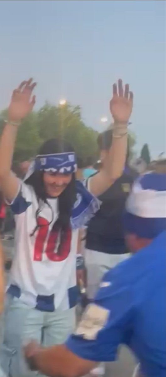 Richardcon3ras's tweet photo. Siempre contigo 🔵⚪🔵⚪🔵 @laauracr01 https://t.co/HoODyOWnLg