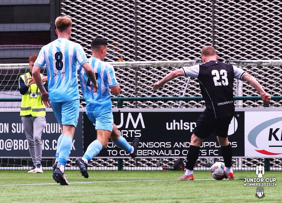 darvelfc's tweet photo. WHAT A MOMENT!

#JuniorCupWinners2324

💙🤍🖤 https://t.co/s2ncQwMxZX