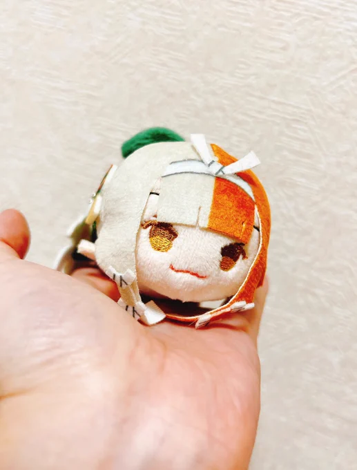 推しのもちより阿国さんのもちが100億倍可愛いの草ですわ!職場にもってこ〜〜汚しそうだから何かに入れたい 
